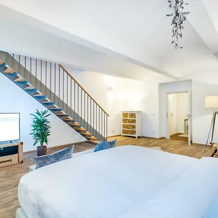 Bella Apartment